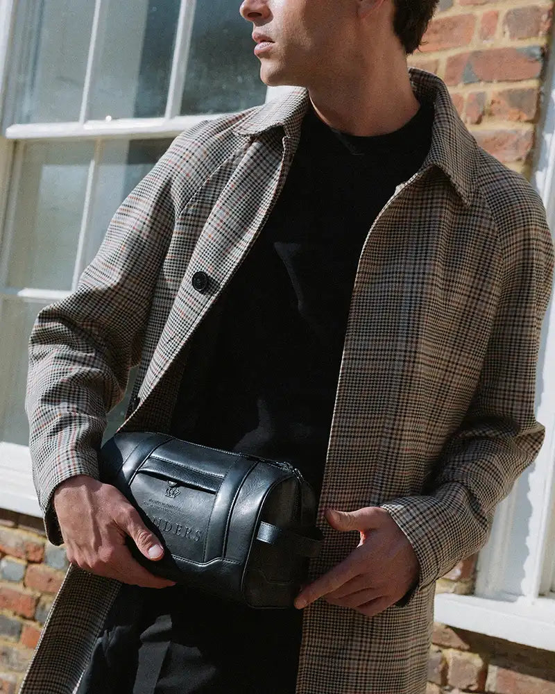 RHANDERS THE CROWN TOILETRY BAG – Luksus + Foredrag